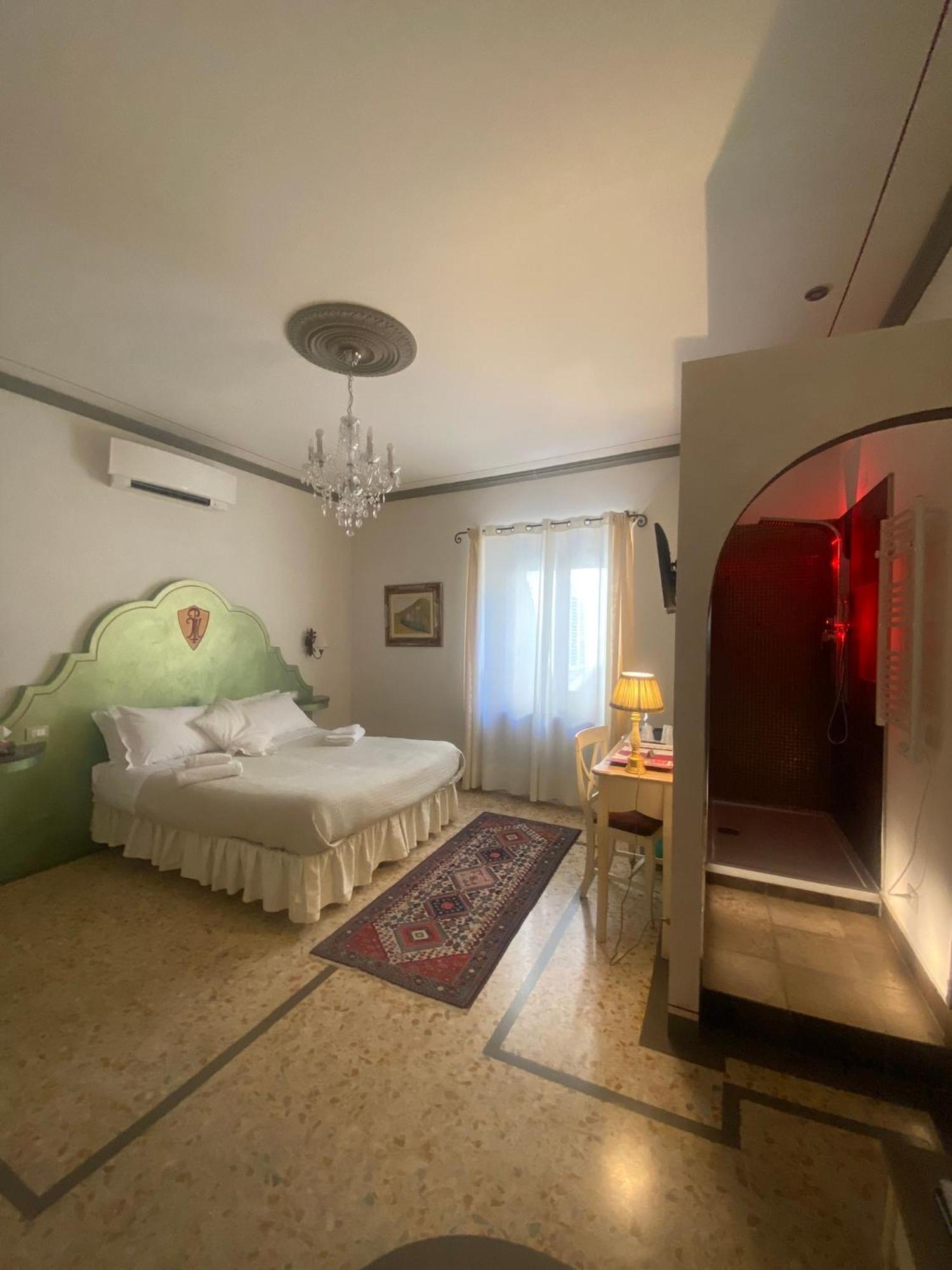 Palazzo Mari suite&rooms b&b Montevarchi Esterno foto