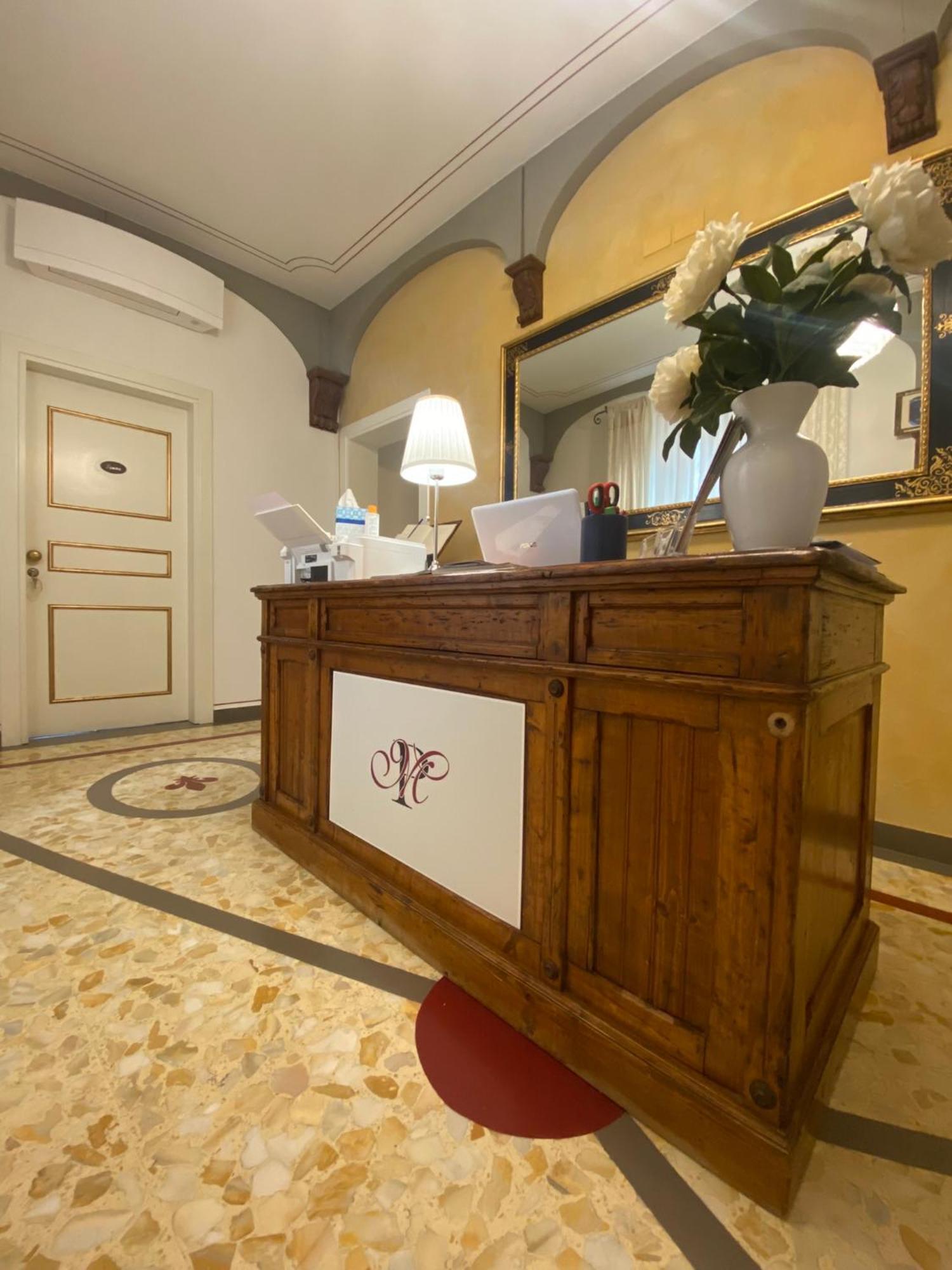 Palazzo Mari suite&rooms b&b Montevarchi Esterno foto