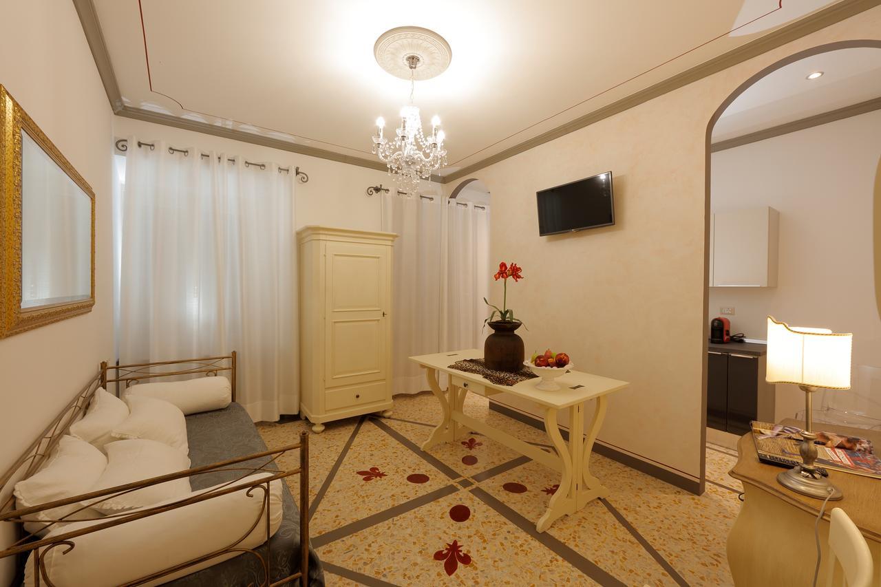 Palazzo Mari suite&rooms b&b Montevarchi Esterno foto