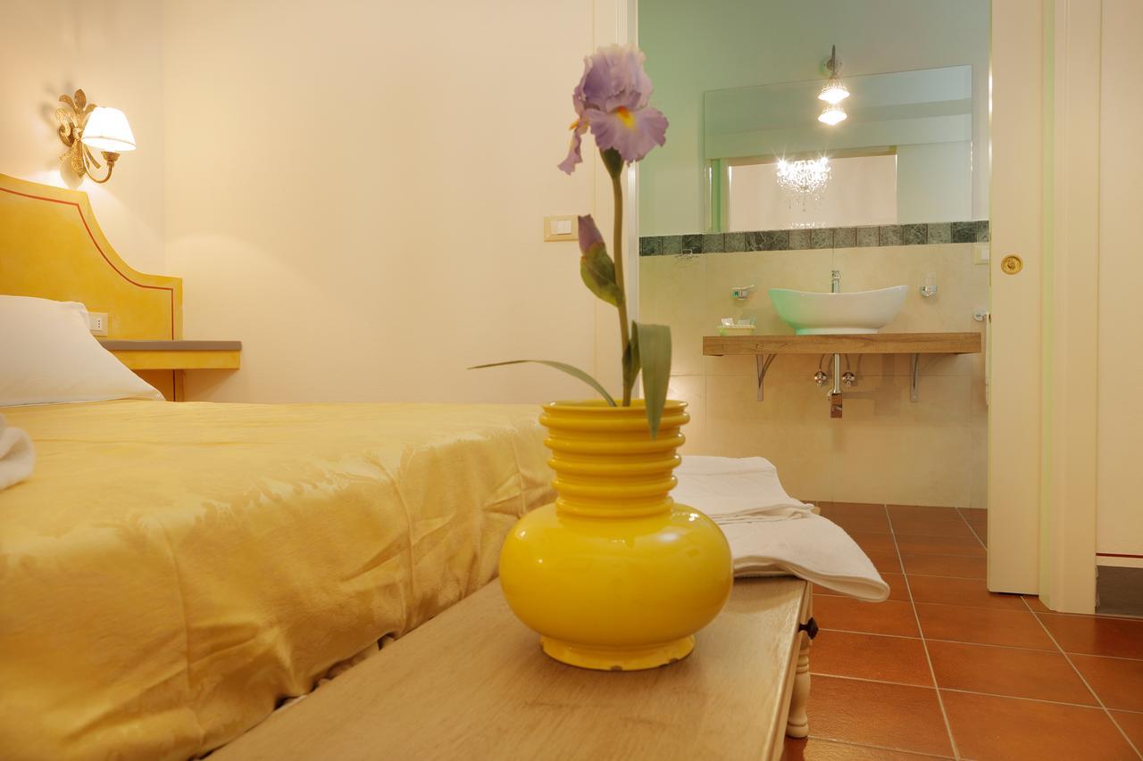 Palazzo Mari suite&rooms b&b Montevarchi Esterno foto